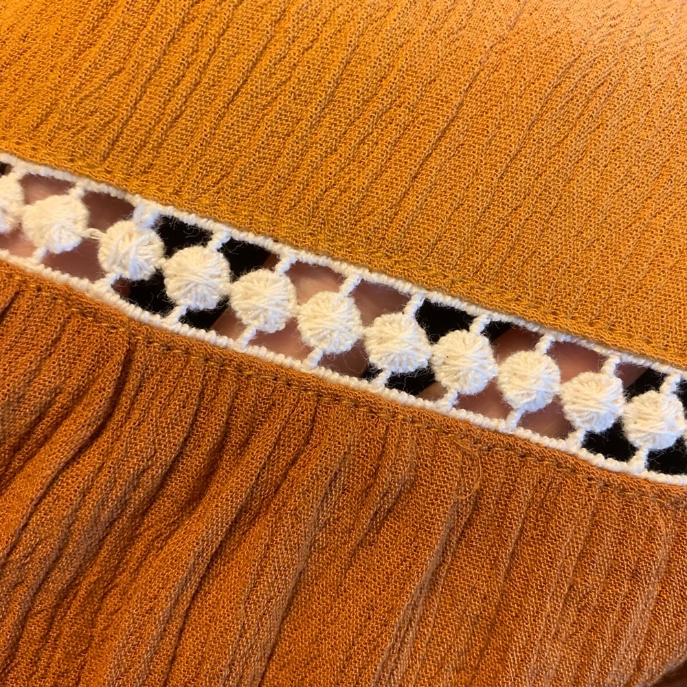 Signature studio top - Picture 6 of 6